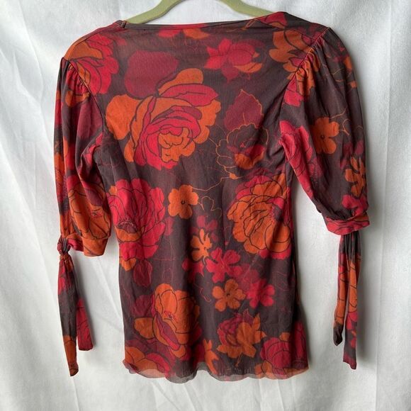 Daisy & Clover Red and Black Floral Short Sleeve Blouse Size S - Picture 6 of 8